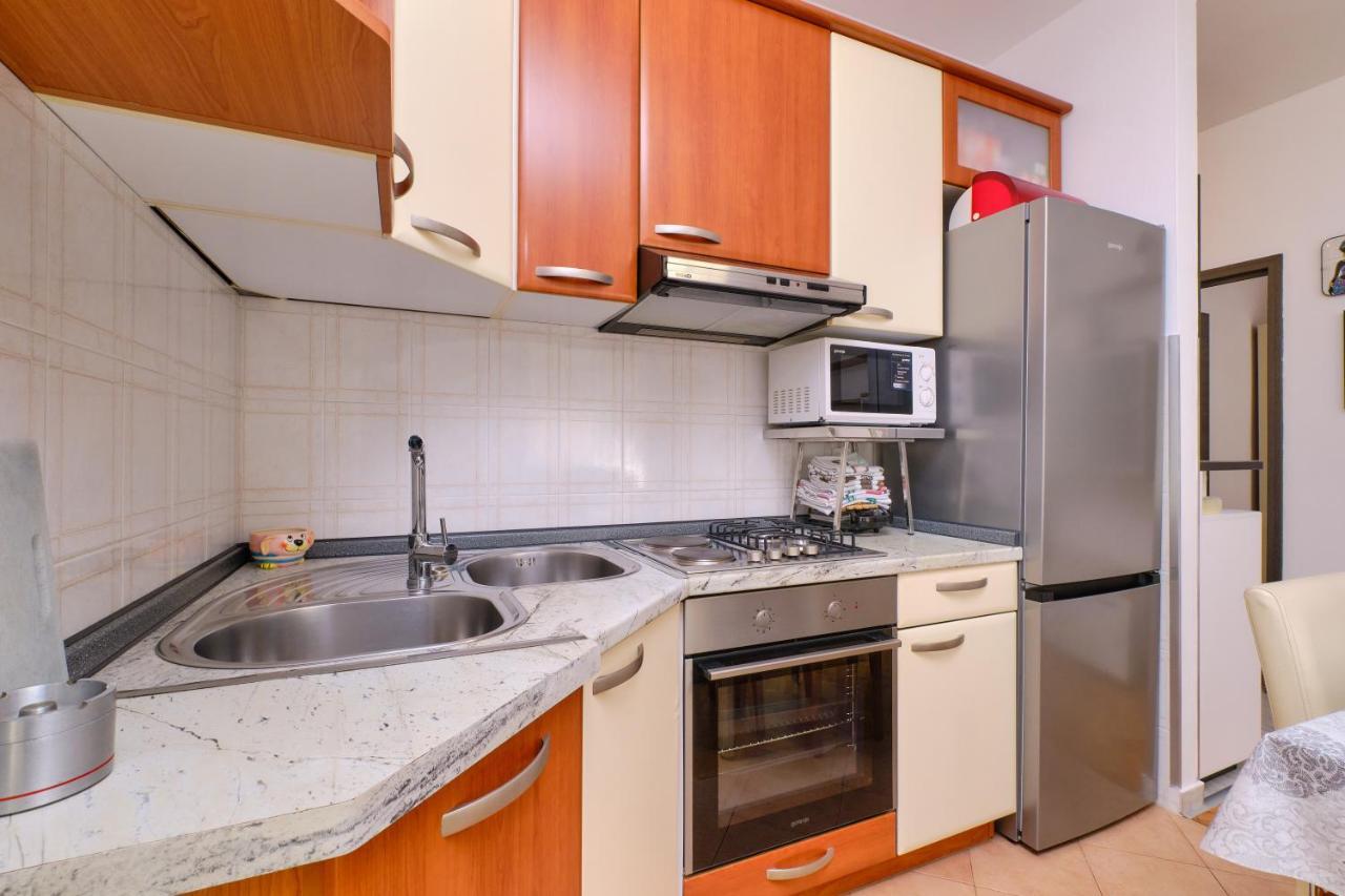 Snjezana Apartment Mali Losinj Exterior photo